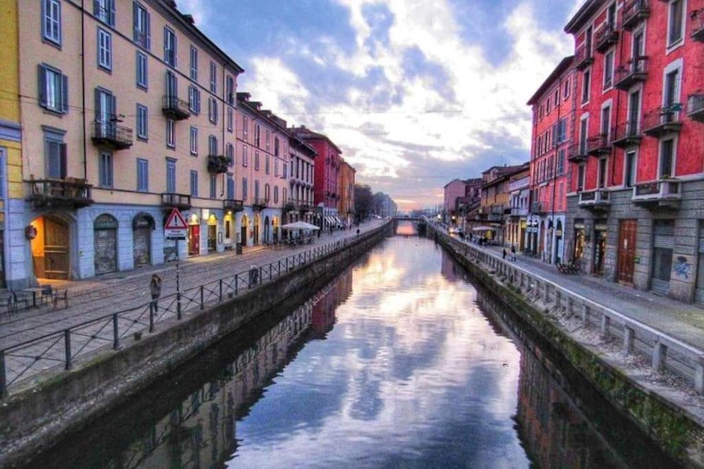 Ad Un Passo Dal Duomo Elegante Appartamento Wifi Mediolan Zewnętrze zdjęcie